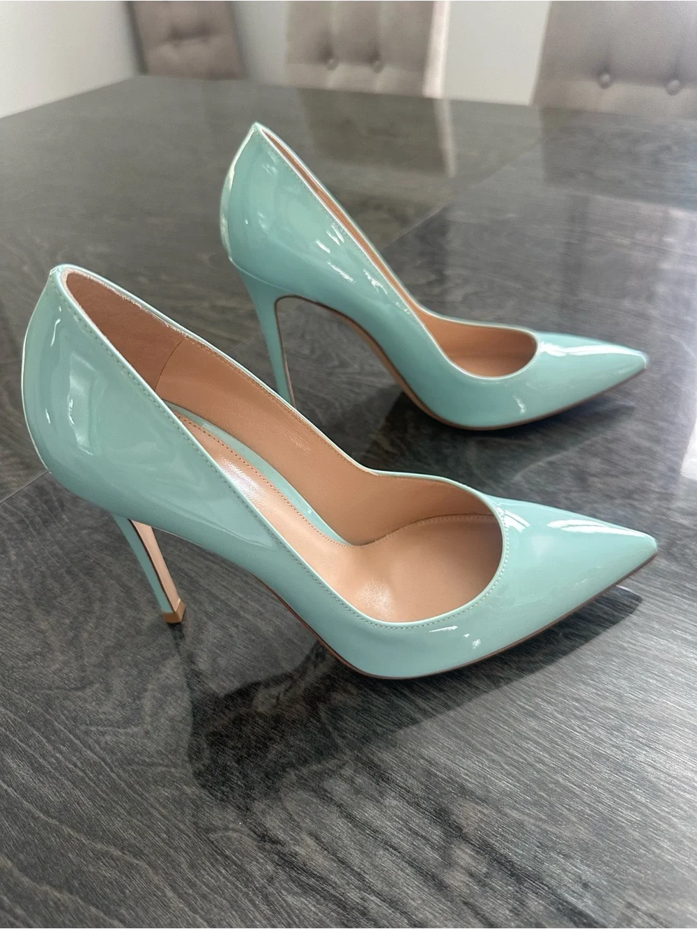 Gianvito Rossi Mint Patent Pointed-Toe Pumps - Picture 2 of 4